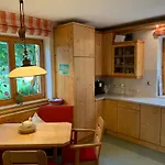 Semesterbostad Chalet Villa Alpen Lodge Zugspitze